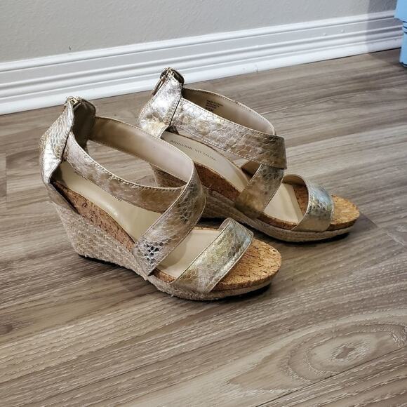 ADRIENNE Gold snake‎ skin platform wedges size 9.5 - Picture 1 of 10